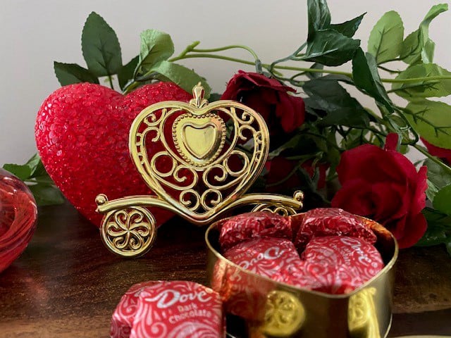 Good Gifts of Love Party Favors